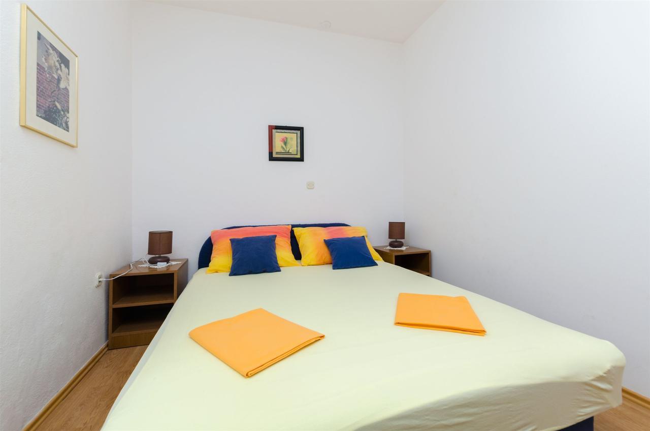 Apartments Zdenka Omiš Buitenkant foto